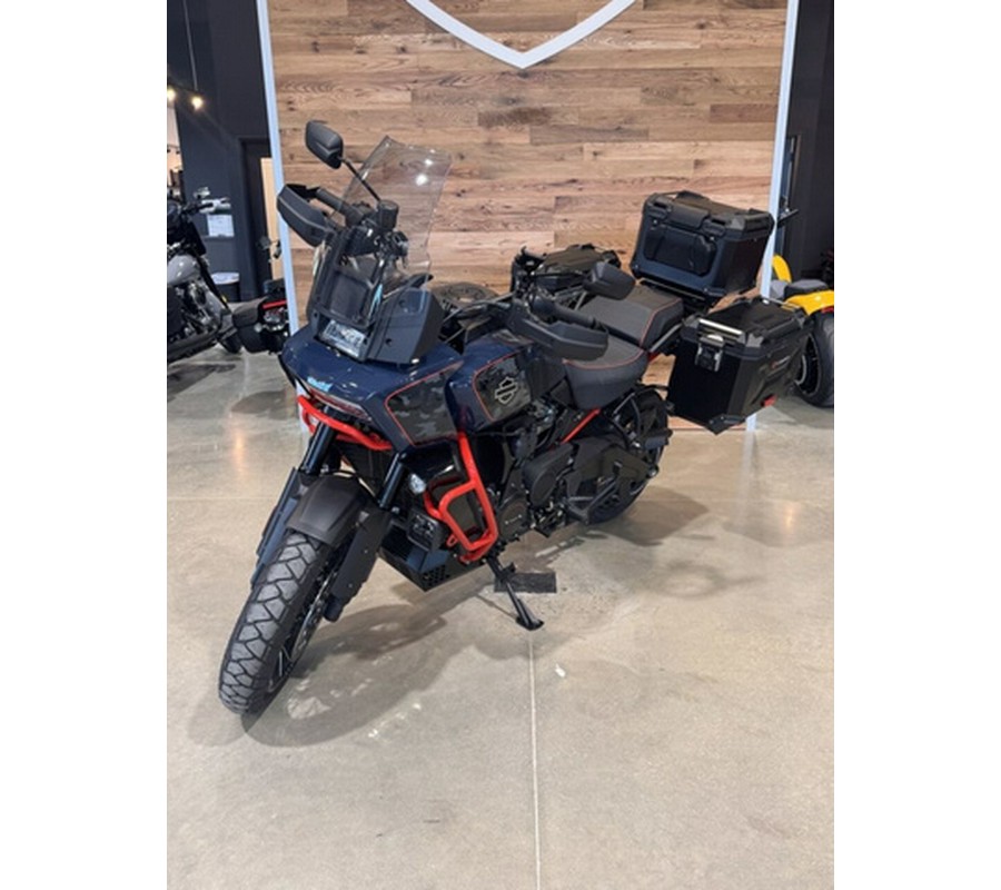 2025 Harley-Davidson Pan America CVO