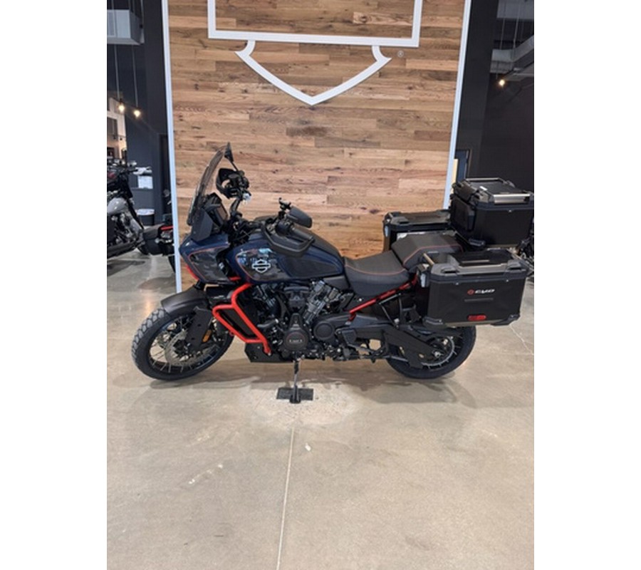 2025 Harley-Davidson Pan America CVO