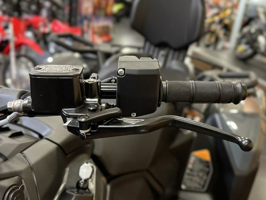 2027 Can-Am Outlander MAX XT 700