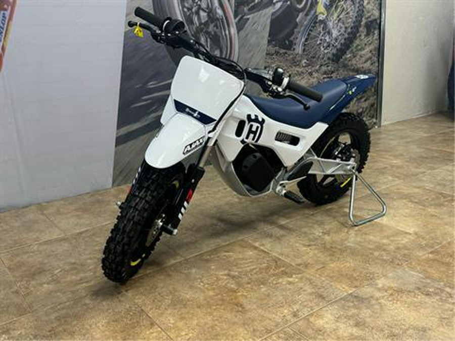 2025 Husqvarna EE 2