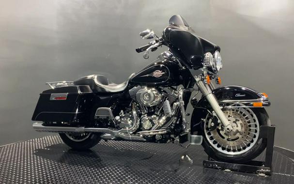 2011 Harley-Davidson® FLHTC - Electra Glide® Classic