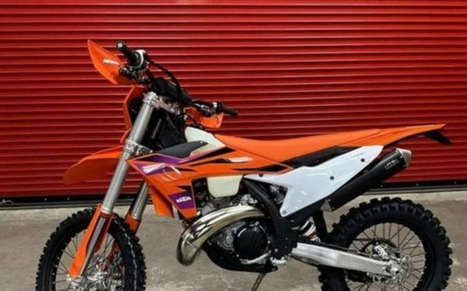 FIRST LOOK! KTM INTRODUCES 2024 KTM 300XC-W HARD-ENDURO MODEL