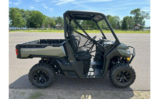 2024 Can-Am SSV DEF XT 62 HD9 GY 24 XT HD9