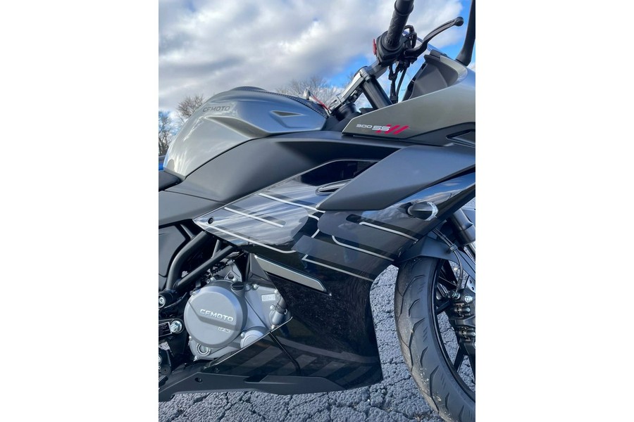 2026 CFMOTO 300SS - NEBULA BLACK