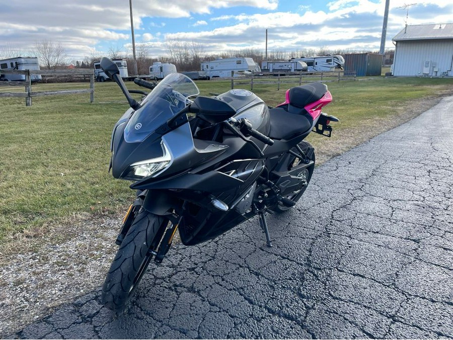 2026 CFMOTO 300SS - NEBULA BLACK