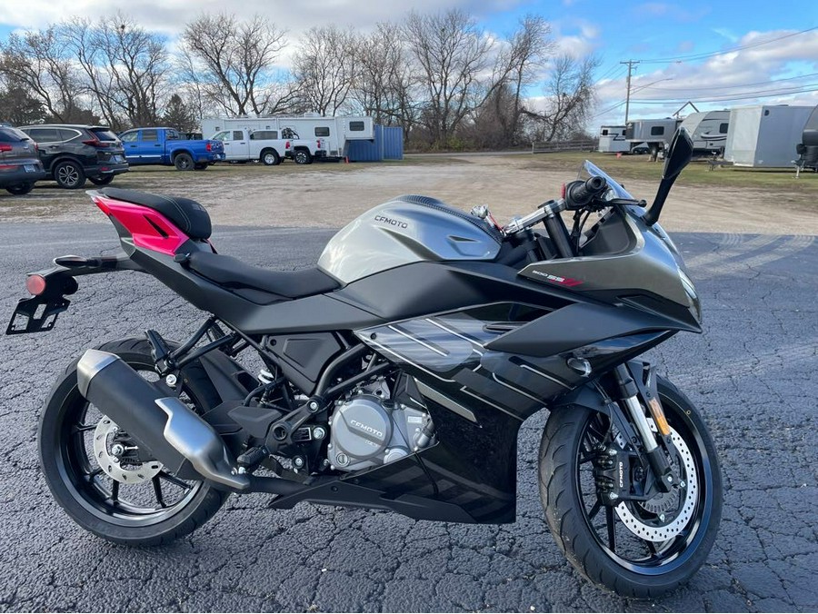 2026 CFMOTO 300SS - NEBULA BLACK