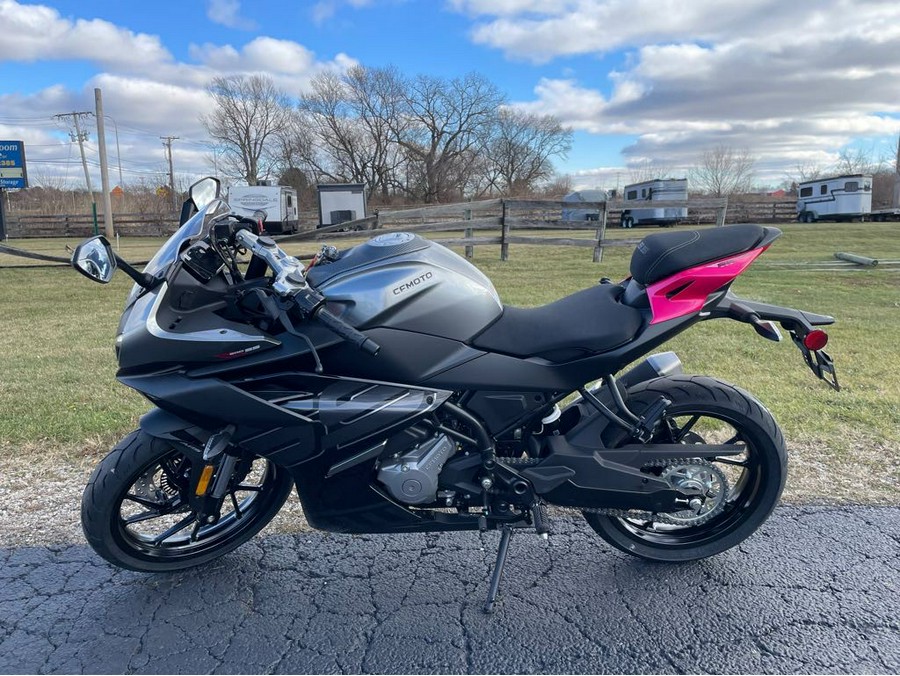 2026 CFMOTO 300SS - NEBULA BLACK