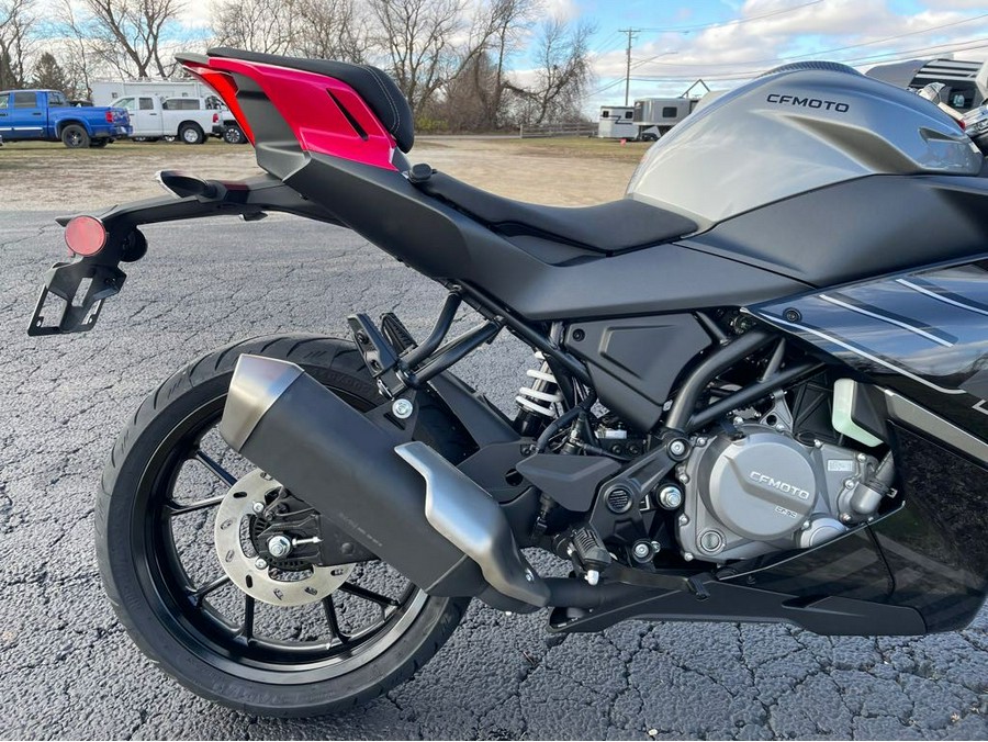 2026 CFMOTO 300SS - NEBULA BLACK