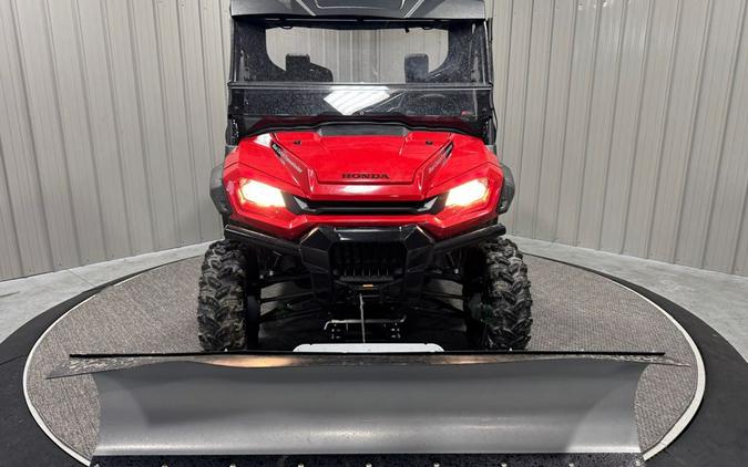 2025 Pioneer 1000 Deluxe * ONLY 92 Miles with PLOW SETUP * - Honda