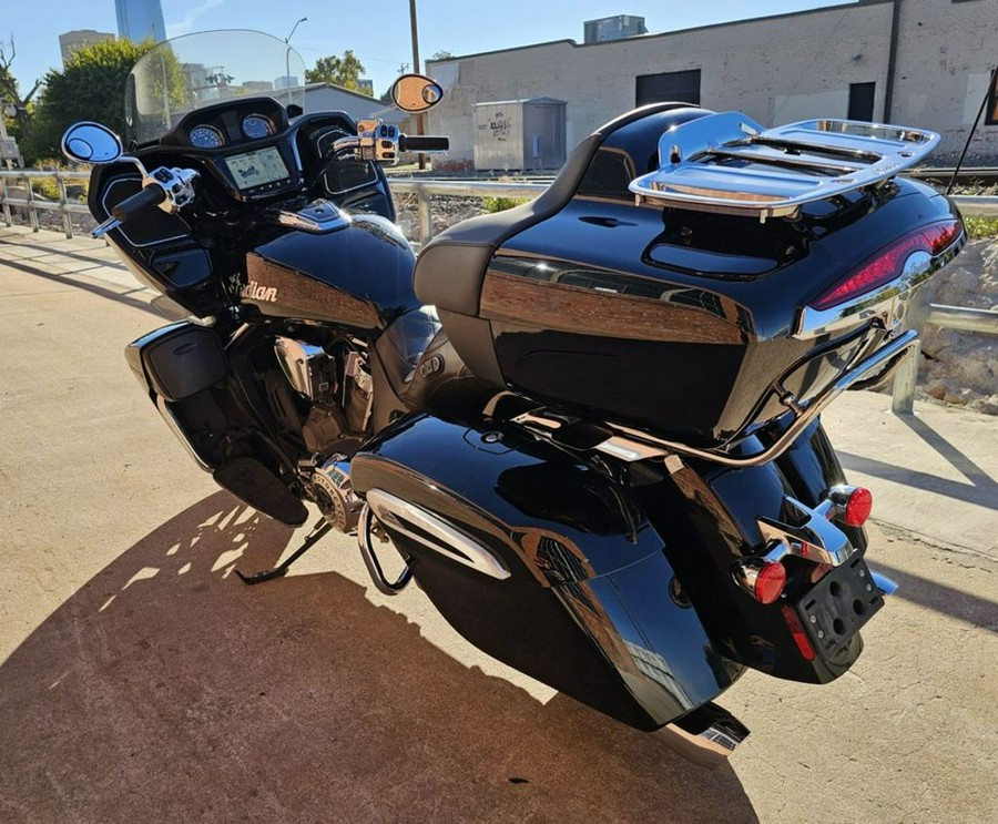 2023 Indian Motorcycle® Pursuit Limited with Premium Package