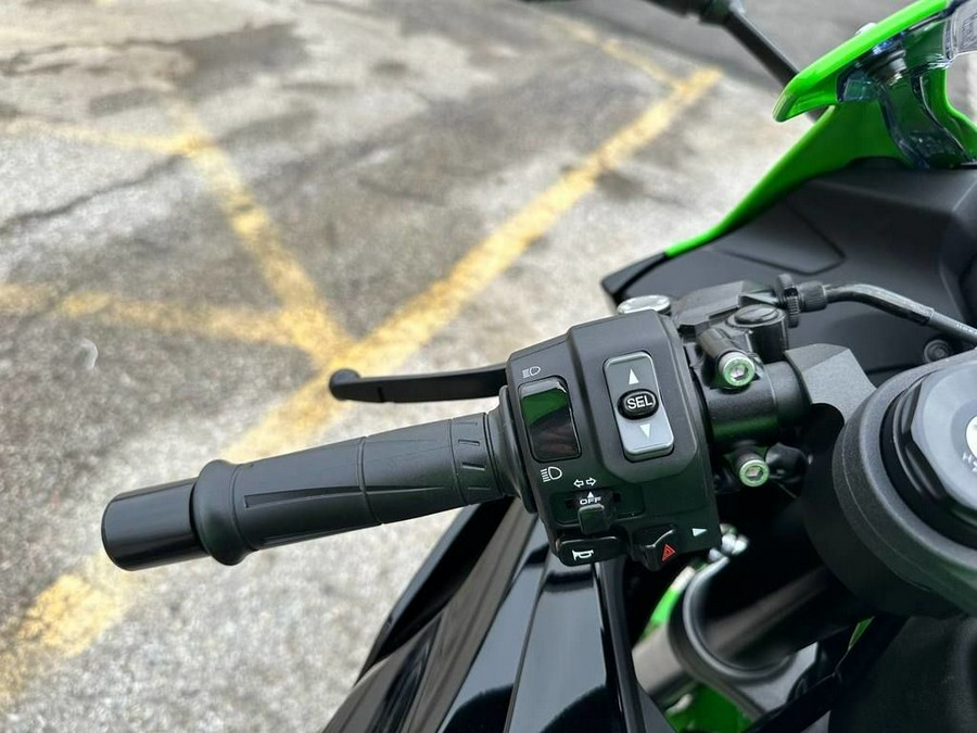 2023 Kawasaki Ninja® ZX™-6R KRT Edition