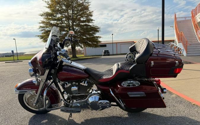 2002 Harley-Davidson® Electra Glide® Ultra Classic® Luxury Rich Red Pearl