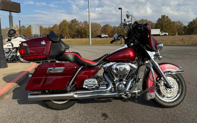 2002 Harley-Davidson® Electra Glide® Ultra Classic® Luxury Rich Red Pearl
