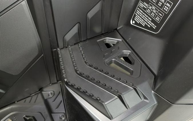 2026 Can-Am Outlander MAX XT 700