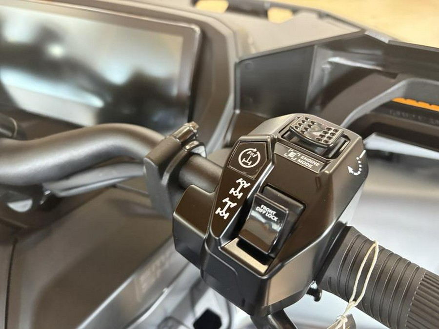 2026 Can-Am® Outlander MAX XT-P With Smart-Shox 1000R
