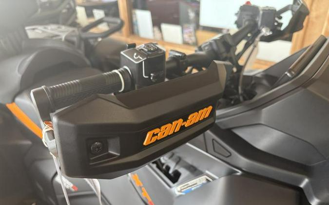 2026 Can-Am® OUTM 1000XTPSS INFO