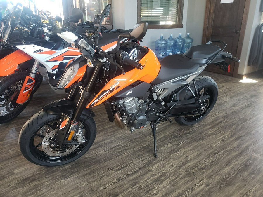 2024 KTM 790 Duke