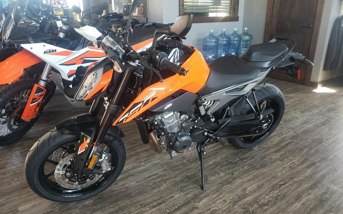 2024 KTM 790 Duke