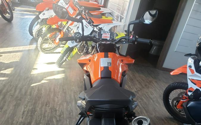 2024 KTM 790 Duke