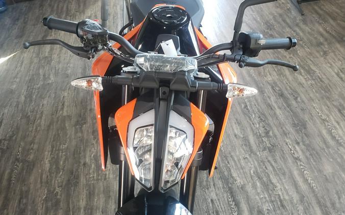 2024 KTM 790 Duke