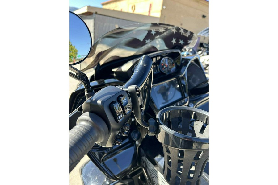 2024 Indian Motorcycle Challenger Limited with PowerBand Audio Package