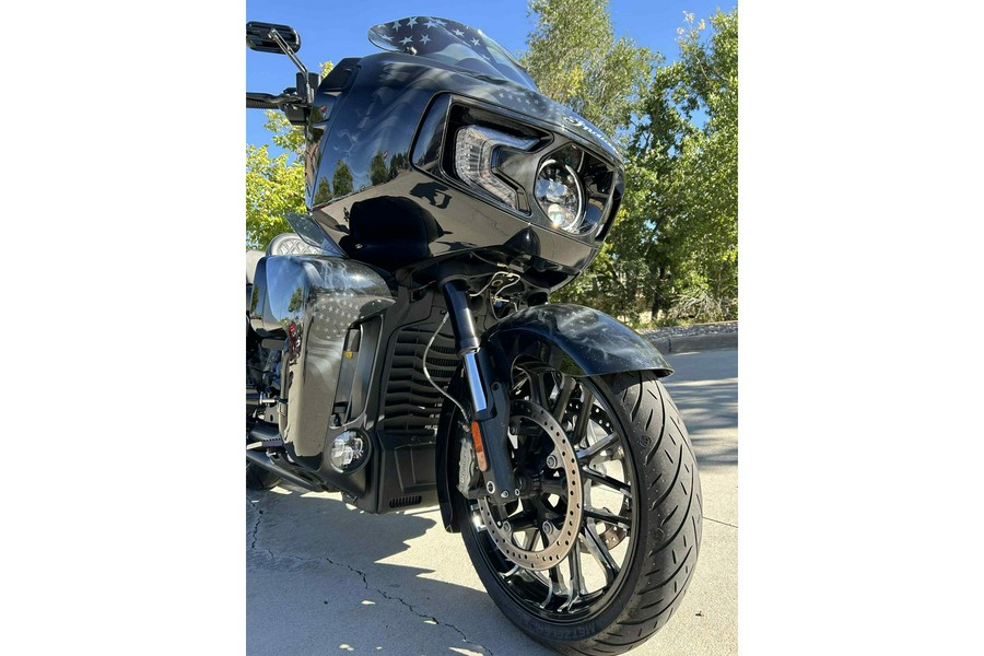 2024 Indian Motorcycle Challenger Limited with PowerBand Audio Package