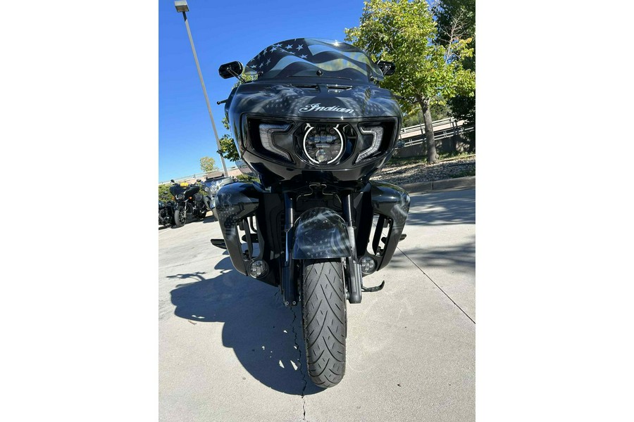 2024 Indian Motorcycle Challenger Limited with PowerBand Audio Package