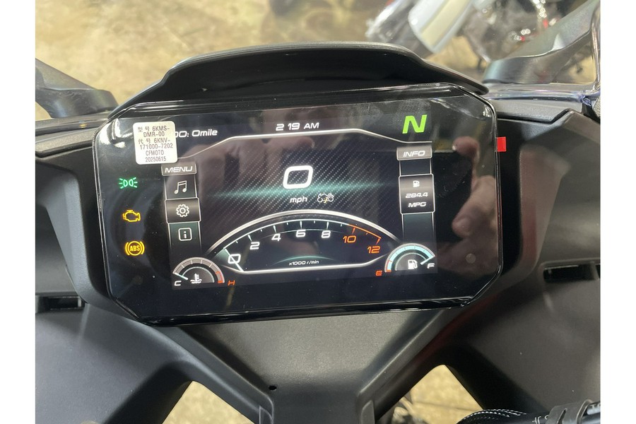 2026 CFMOTO 300SS - NEBULA WHITE