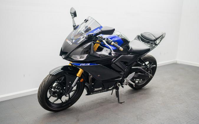 2021 Yamaha YZF-R3 Monster Energy Yamaha MotoGP Edition