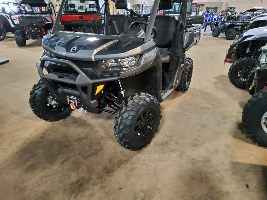 2024 Can-Am™ Defender XT HD10