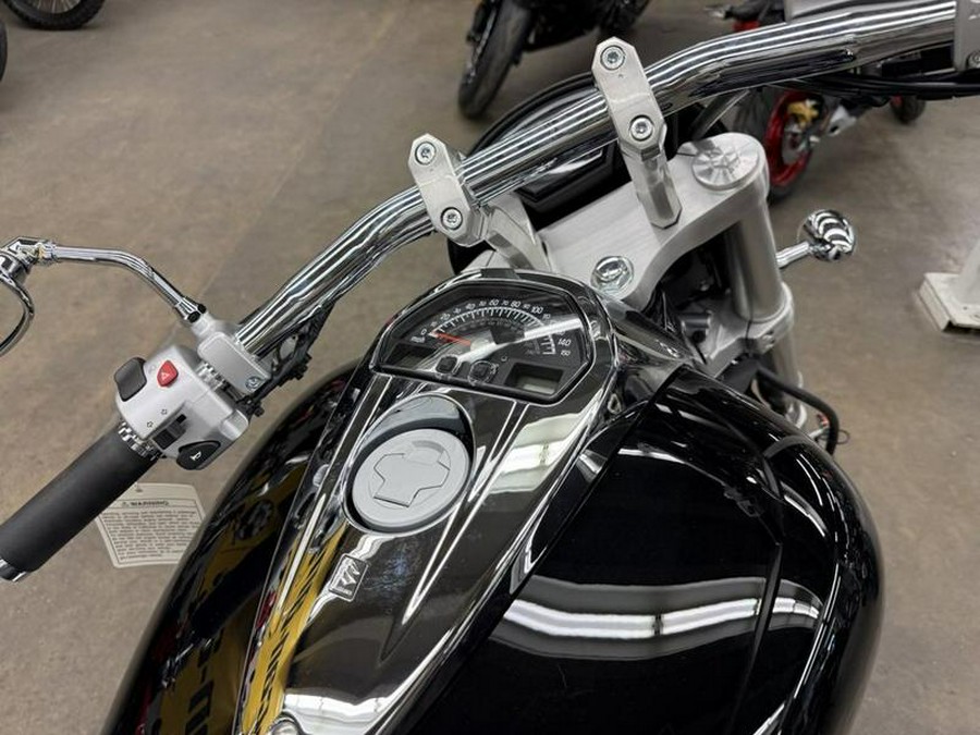 2025 Suzuki Boulevard M109R