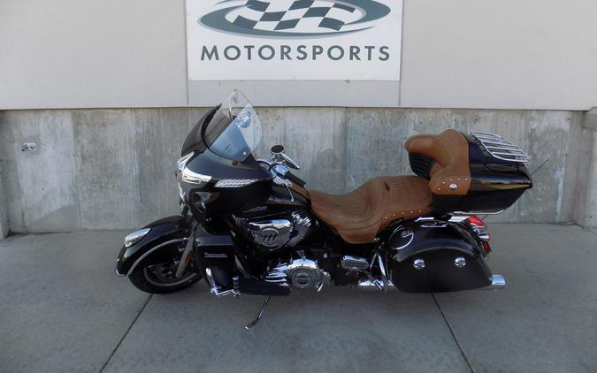 2015 Indian Motorcycle® Roadmaster™ Thunder Black