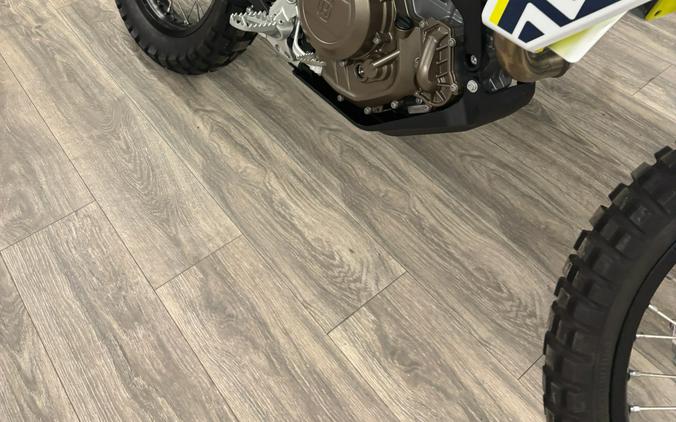 2027 Husqvarna Enduro 701