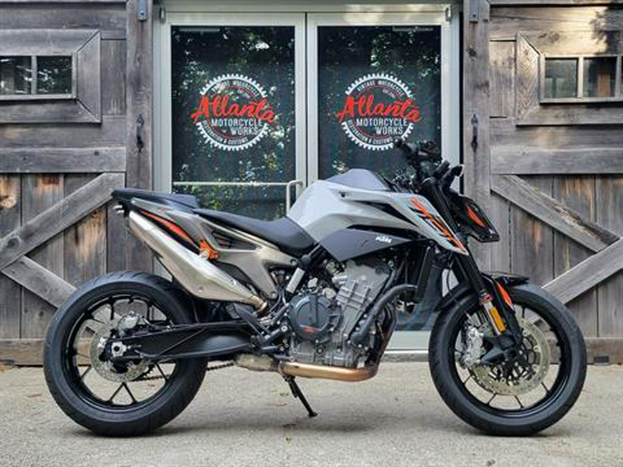 2023 KTM 790 Duke