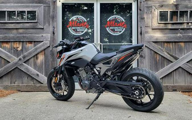 2023 KTM 790 Duke