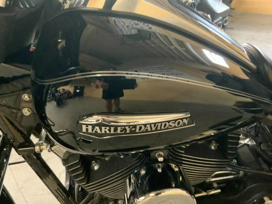2014 Harley-Davidson Touring FLHTCU ULTRA CLASSIC