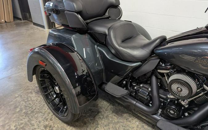 2025 Harley-Davidson Trike FLHTCUTG - Tri Glide Ultra