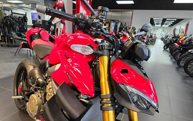 2024 Ducati Streetfighter V4 S