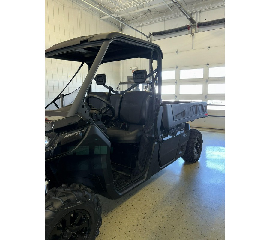 2024 Can-Am™ Defender PRO XT HD10