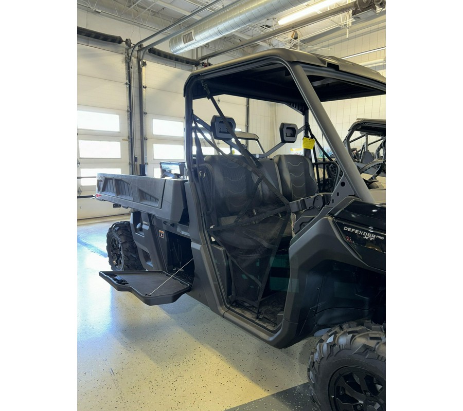 2024 Can-Am™ Defender PRO XT HD10