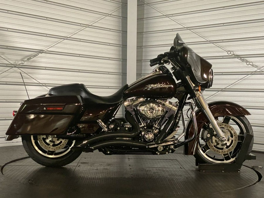 2011 Harley-Davidson® FLHX - Street Glide®