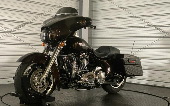 2011 Harley-Davidson® FLHX - Street Glide®