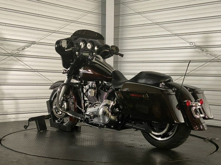 2011 Harley-Davidson® FLHX - Street Glide®