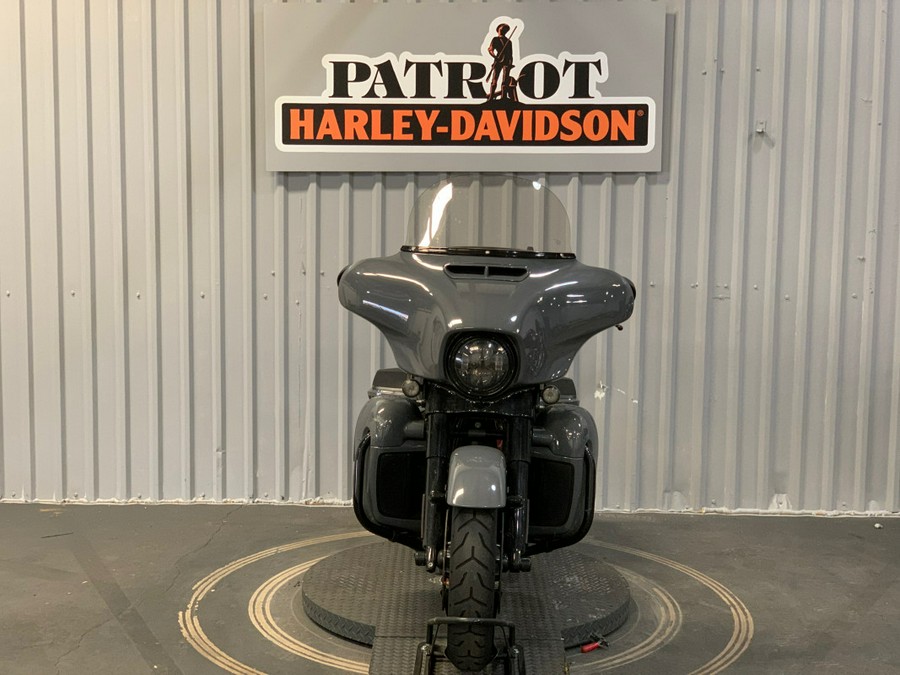 2018 Harley-Davidson® CVO™ Street Glide® Gunship Gray