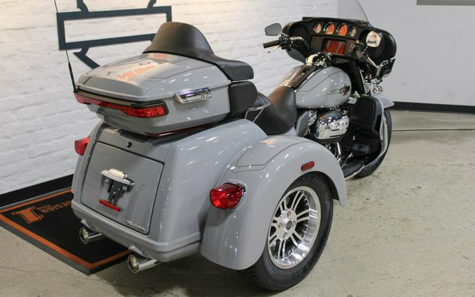 2024 Harley-Davidson Tri Glide Ultra Trike FLHTCUTG