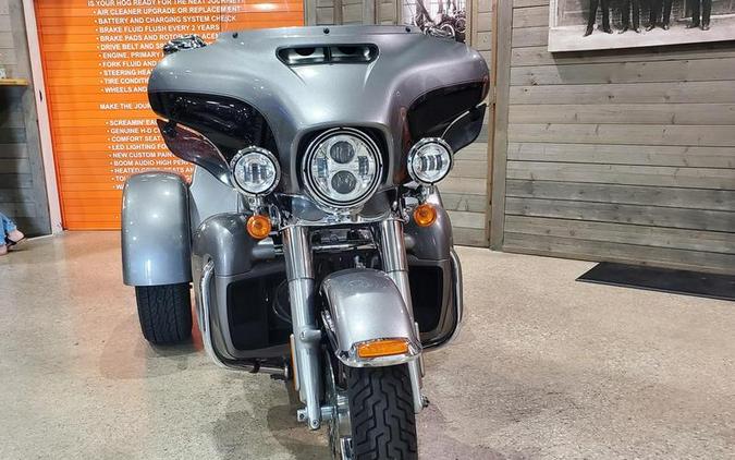 2016 Harley-Davidson® FLHTCUTG - Tri Glide® Ultra