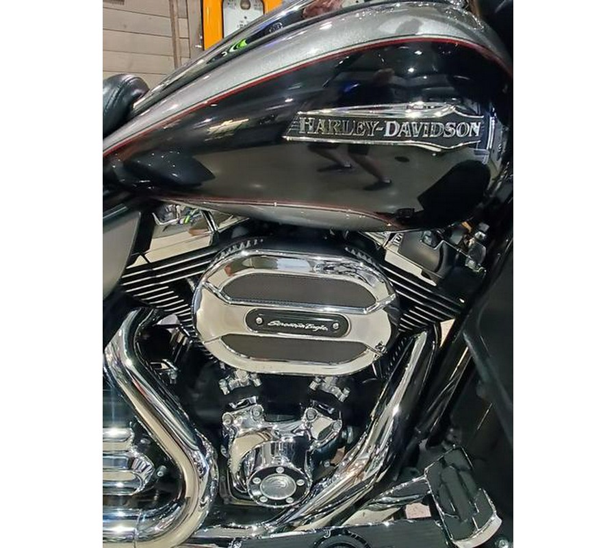 2016 Harley-Davidson® FLHTCUTG - Tri Glide® Ultra