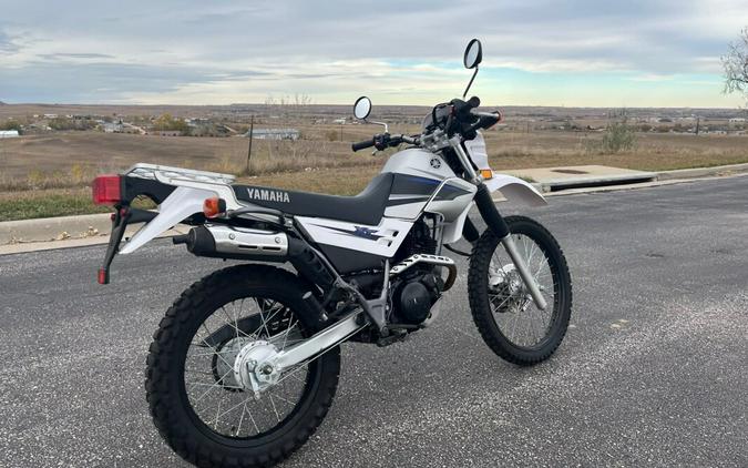 2004 Yamaha XT225