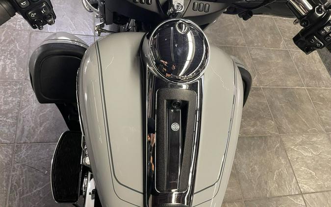2024 Harley-Davidson® FLHTCUTG - Tri Glide® Ultra