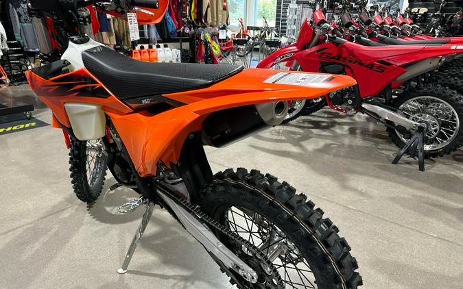 2027 KTM 350 XC-F